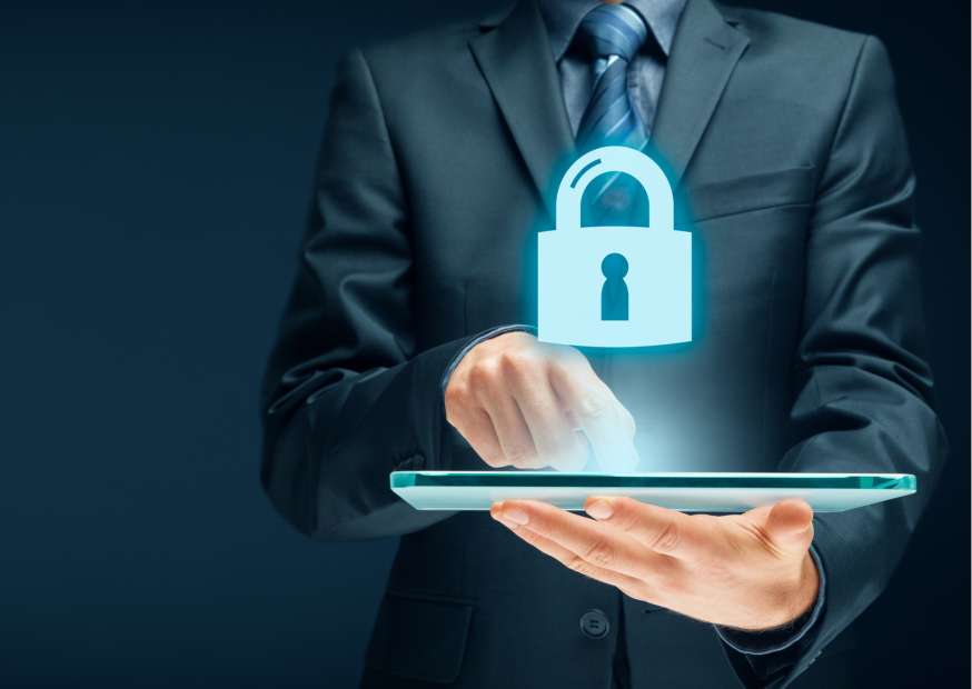 sicurezza digitale PMI | Ludovico De Tomi